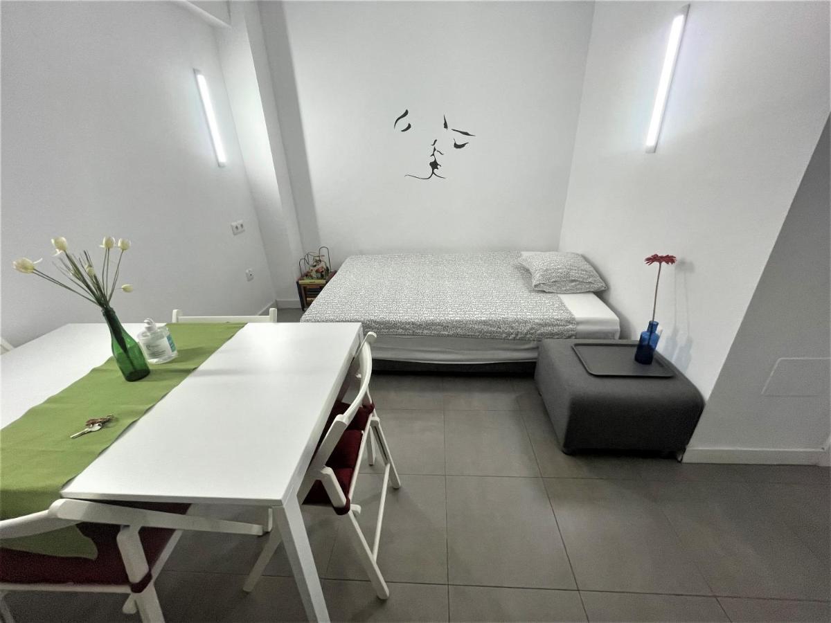 Plaza De Toros / Centro Apartment Малага Екстериор снимка